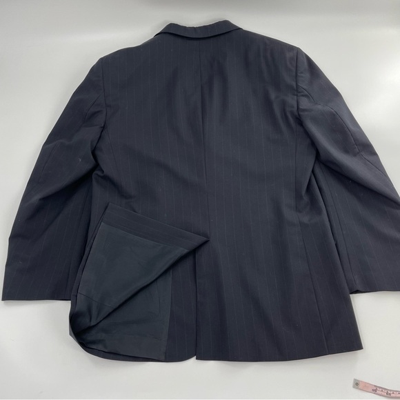 Jos. A. Bank Black Pin Striped 3 Button 100% Wool Suit with Flat Front Pants - Picture 16 of 16